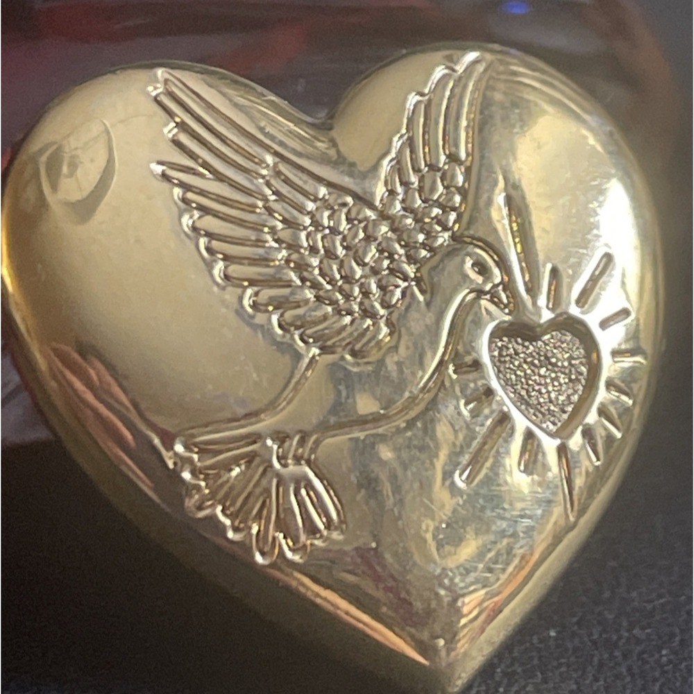 Vintage Dove Heart Brooch Variety Club Pin Gold Tone Religious Jewelry Valentine - Picture 3 of 7